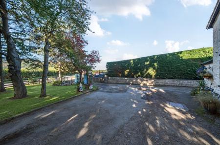 1359874-18-68d579...