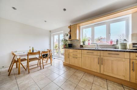 1380159-14-691387...