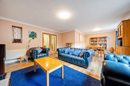 1386524-6-6931a52...