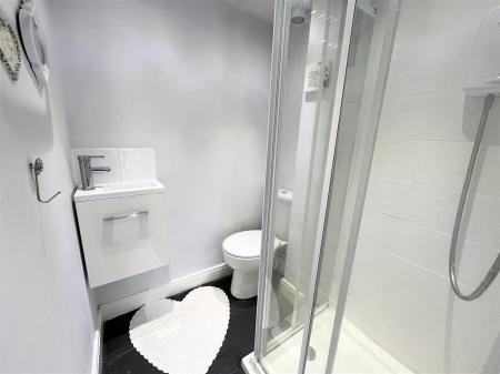 En Suite Shower Room