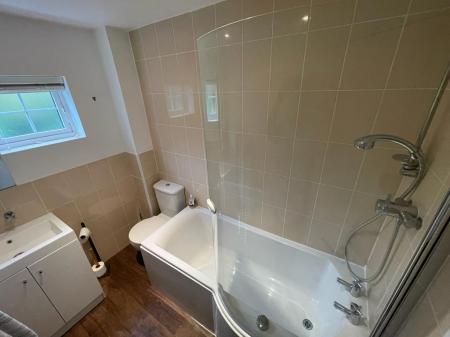 En Suite Bathroom