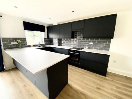 Fitted Kitchen