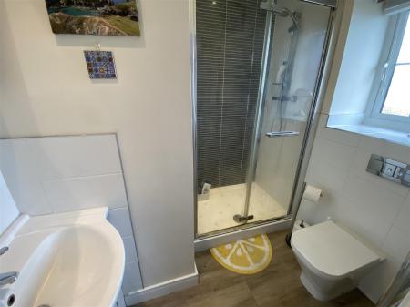 En Suite Shower Room