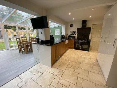 Fitted Kitchen