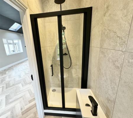 Annex shower room