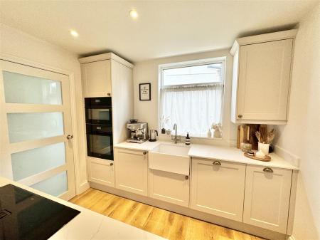 Open plan kitchen diner