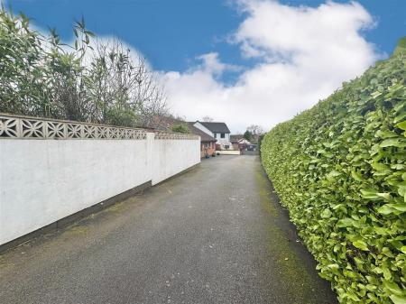 Private Driveway