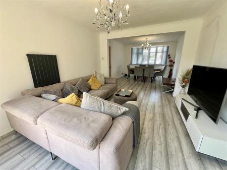 Living & Dining Area