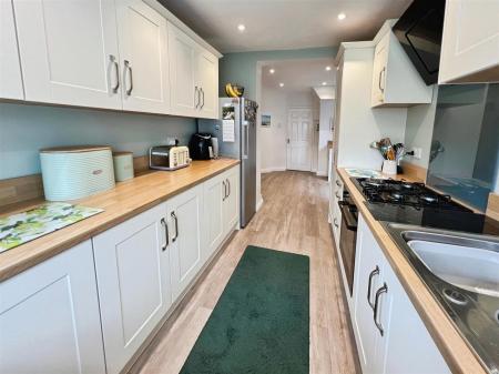 Fitted Kitchen