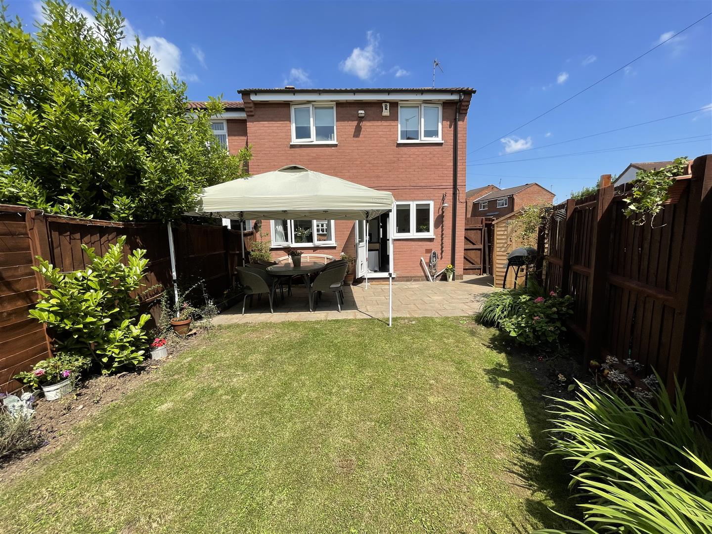 3 bedroom SemiDetached House for sale in Leicester