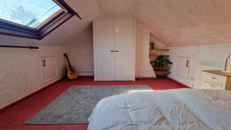 loft room 3.jpg