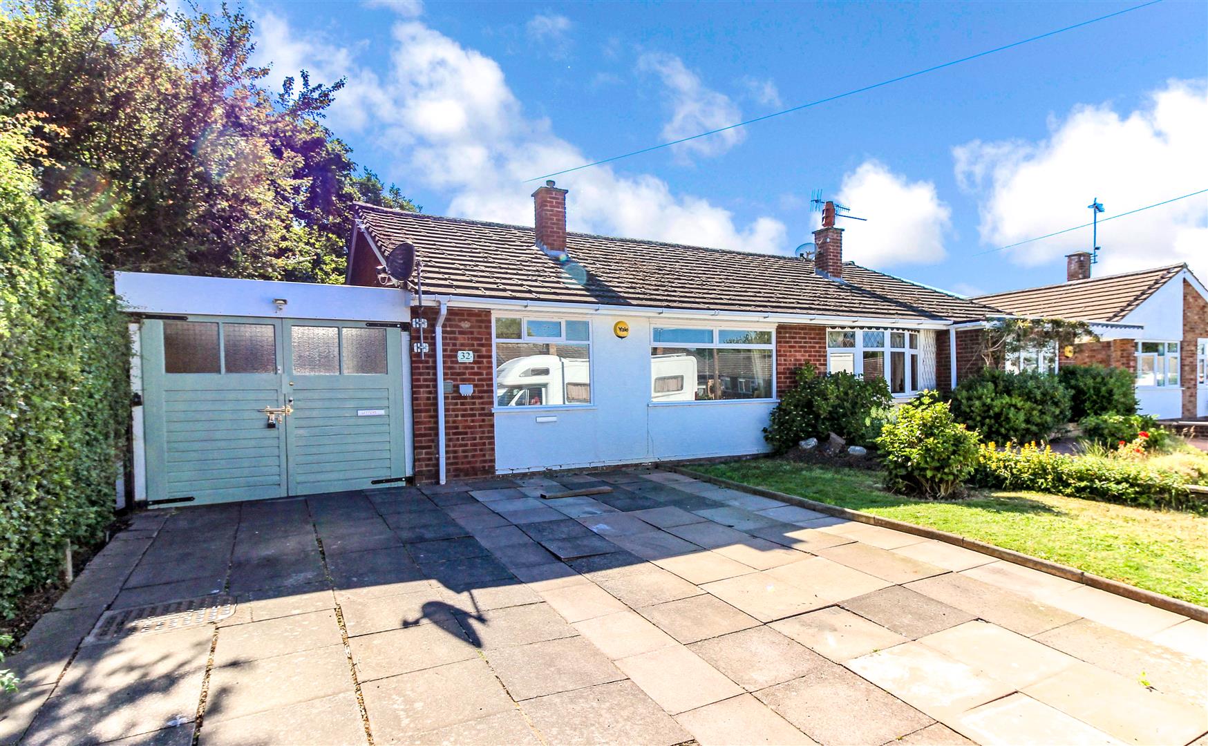 2 bedroom SemiDetached Bungalow for sale in Leamington Spa