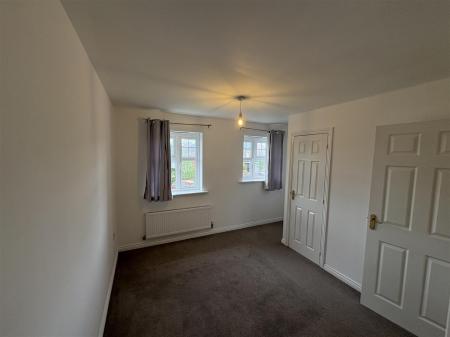 Bedroom 1.jpeg