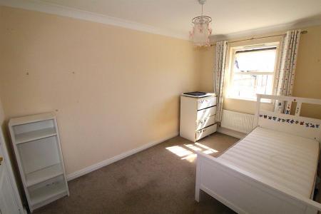 Bedroom 2.JPG