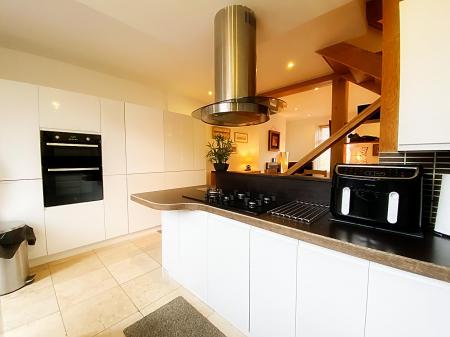 Kitchen/Dining Area