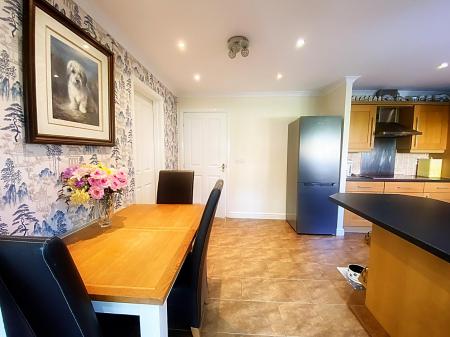 Kitchen- Breakfasting Room