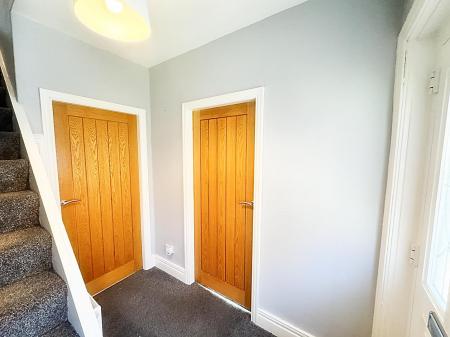Entrance/Hallway