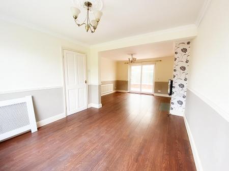 Lounge & Dining Room