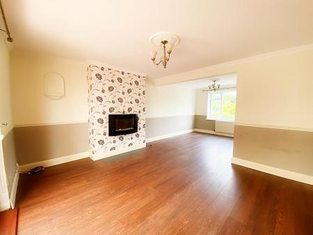 Lounge & Dining Room