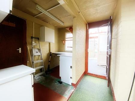 Outbuilding/WC
