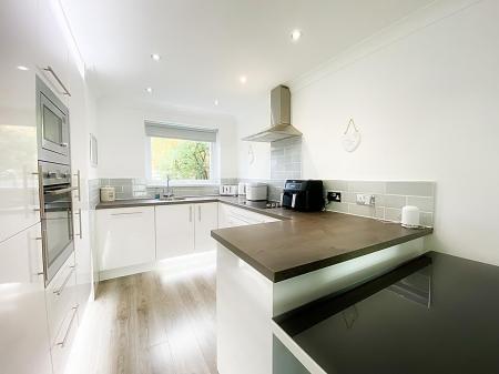 Kitchen/Dining Area