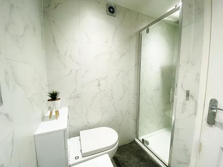 Shower Room/ WC