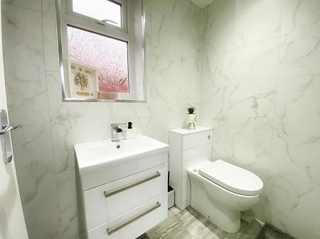 Shower Room/ WC