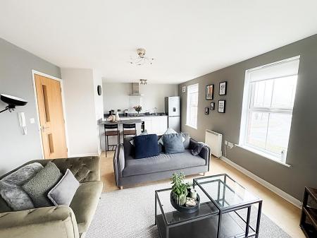 Open Plan Lounge/ Kitchen