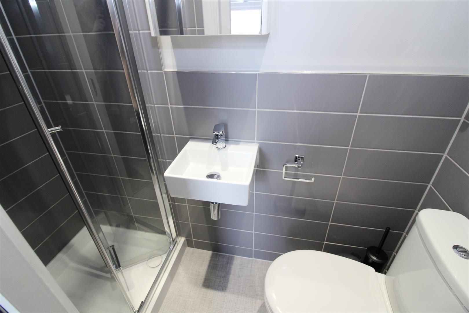 1 bedroom house for rent in Reading