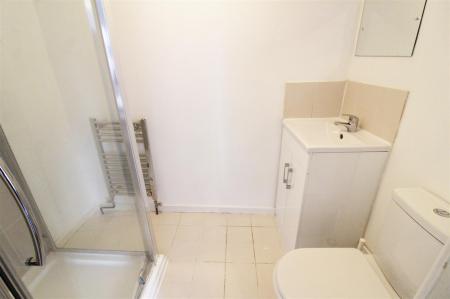 En-suite bathroom