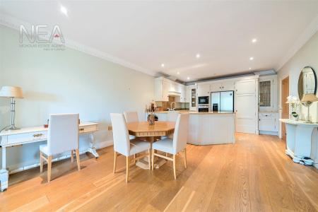 Kitchen/Living Room