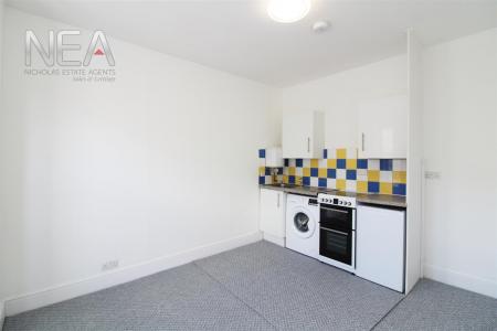 Living room/kitchen