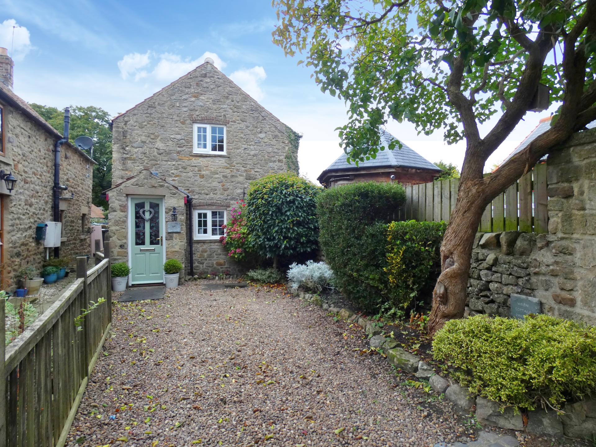 2 bedroom Detached House for sale in Bedale