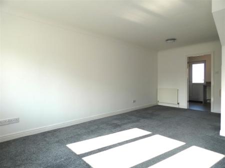 sitting room new1.JPG
