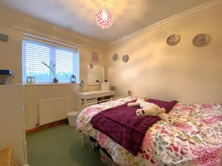 bed4.jpg