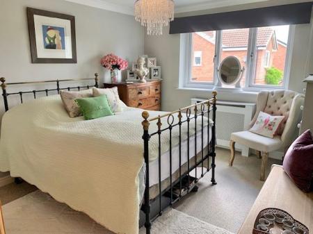 Bedroom 1.jpg