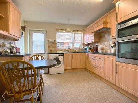 breakfast kitchen image two