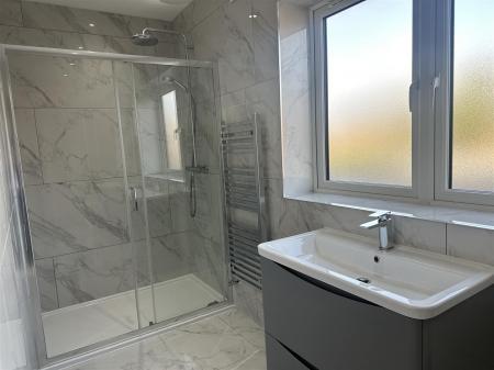 Bedroom Three En-Suite