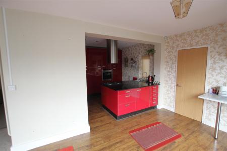 OPEN PLAN LIVING DINING KITCHEN