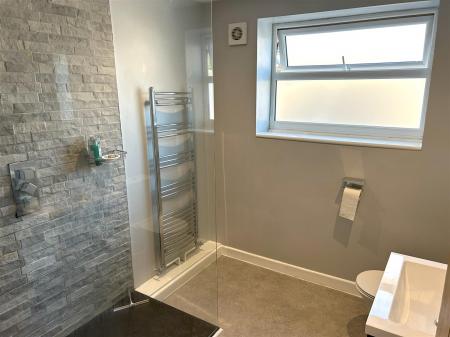 Main Shower Room