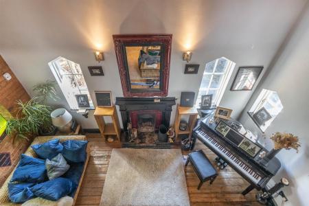 RECEPTION ROOM 1