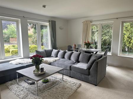 Open Plan Lounge/Kitchen