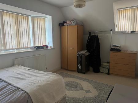 Bedroom 1.jpg