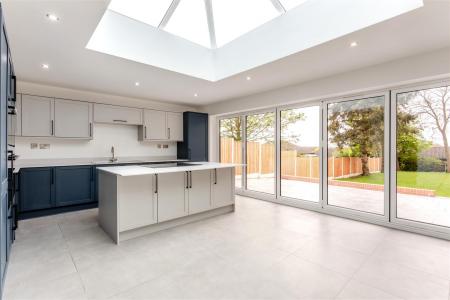 Open Plan Kitchen/Living
