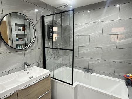 Bedroom One En-Suite