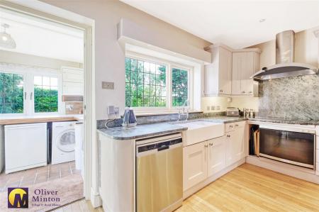 KITCHEN / BREAKFAST ROOM