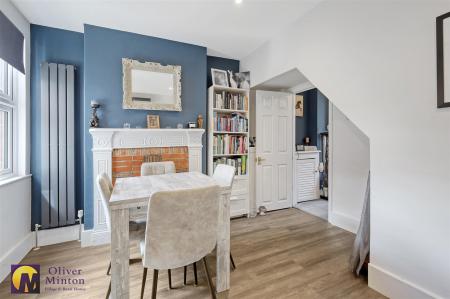 KITCHEN / DINING ROOM