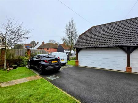 DOUBLE CAR PORT / GARAGE