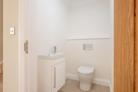 250412 - Halls Close, Braughing - 14.jpg