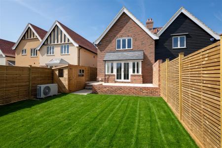 250412 - Halls Close, Braughing - 05.jpg